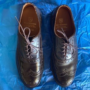 Allen Edmonds wingtip brown men’s oxfords